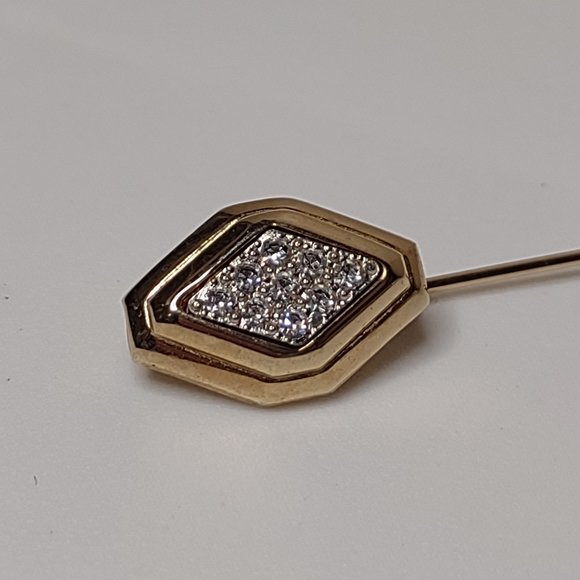 Cute Little Gold Tone Avon Stick Pin - Picture 4 of 10